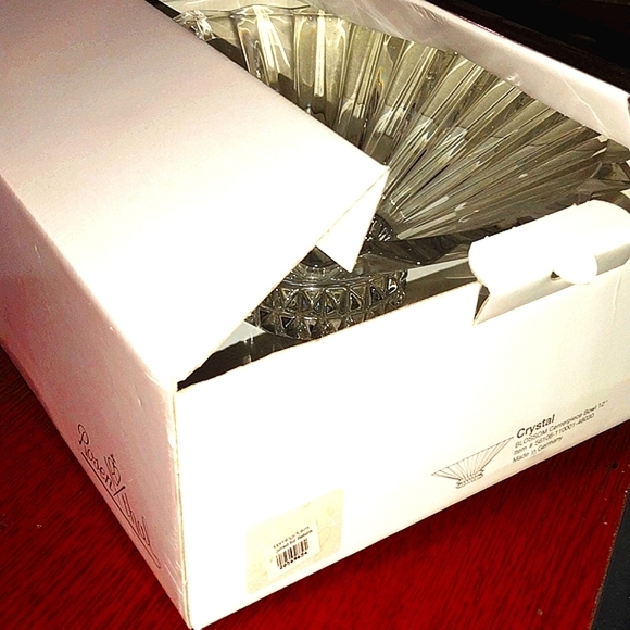 Mid-Century Modern Crystal Centerpiece Bowl with Geometric Designs by Rosenthal - Picture 3 of 8